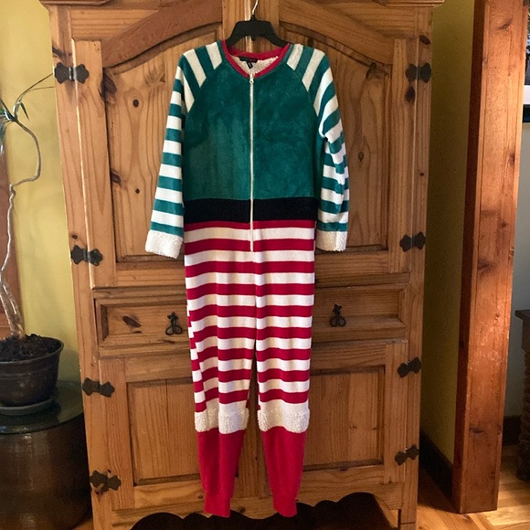 Derek Heart Other - Women Derek Heart red green elf one piece pajamas size M